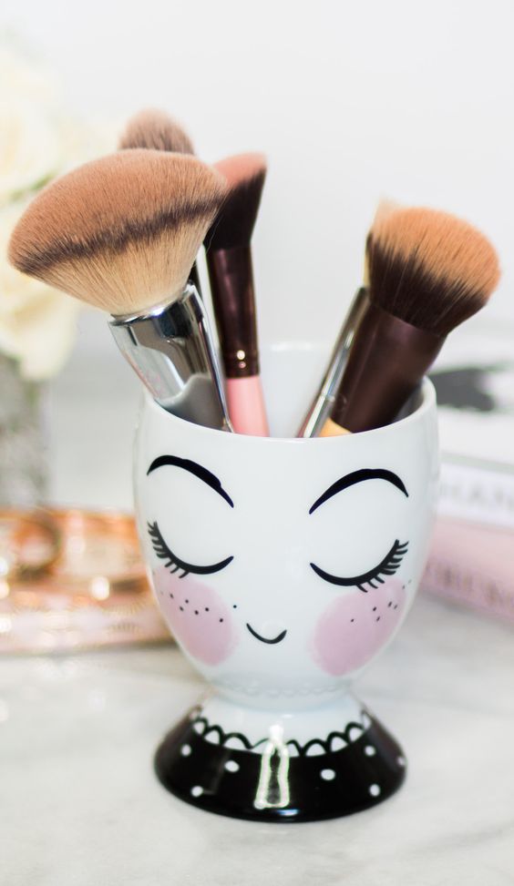 cliomakeup-postazione-trucco-21-diy