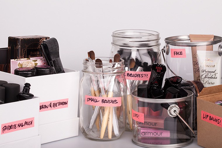 cliomakeup-postazione-trucco-9-contenitori